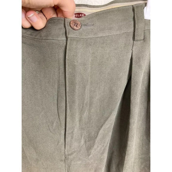 Tommy Bahama Green Silk Shorts Size 34 - Picture 4 of 8